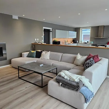 Penthouse By The And Marina, 320 M2 Lier (Buskerud)
