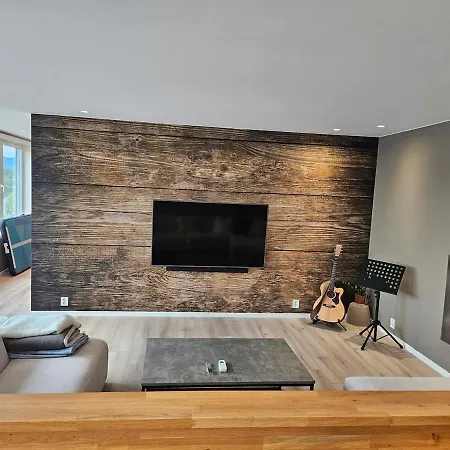 Penthouse By The And Marina, 320 M2 Lägenhet