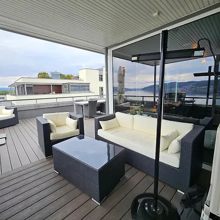 Penthouse By The And Marina, 320 M2 * Lier (Buskerud)